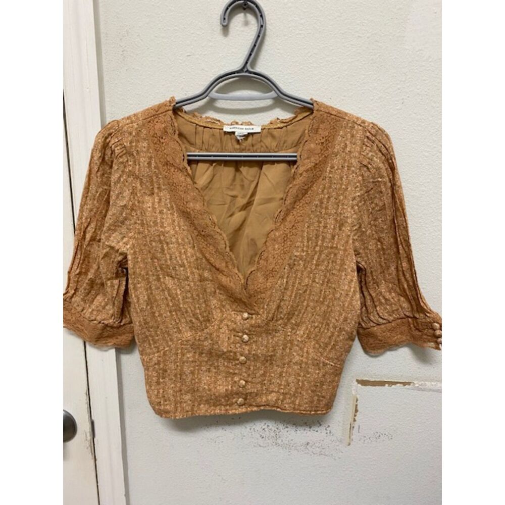 Vintage-Inspired Cropped Blouse in Camel Brown - Women's Top